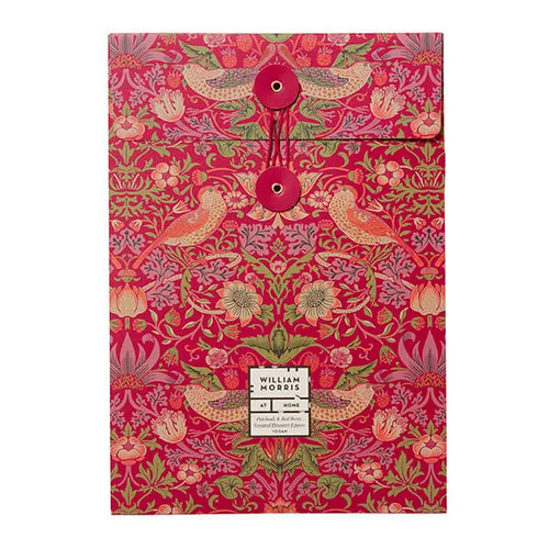 William morris strawberry - william,